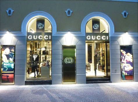 negozi gucci centro campania|Ricerca Negozio .